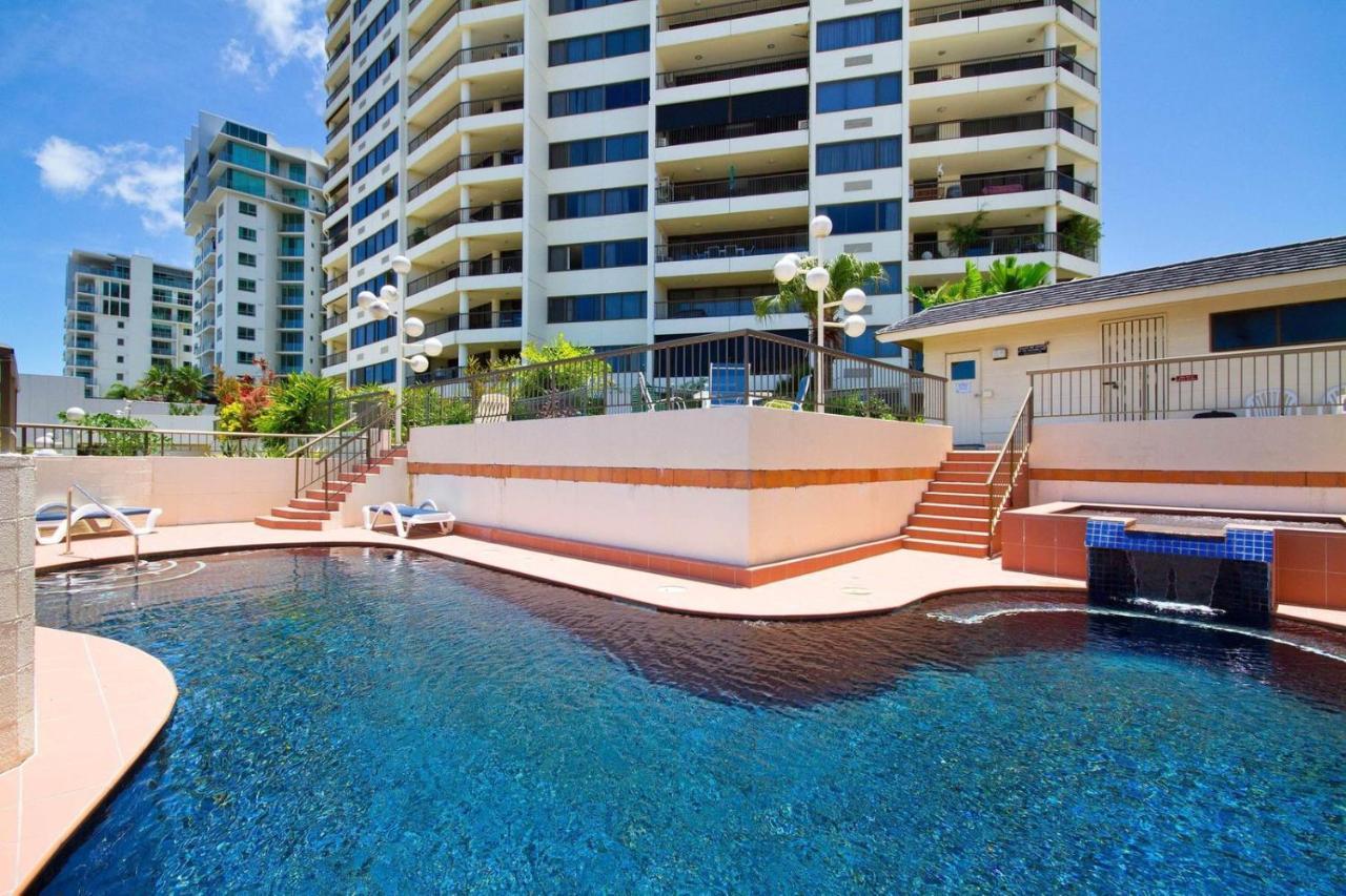 Aquarius Luxury Apartment Кэрнс Экстерьер фото